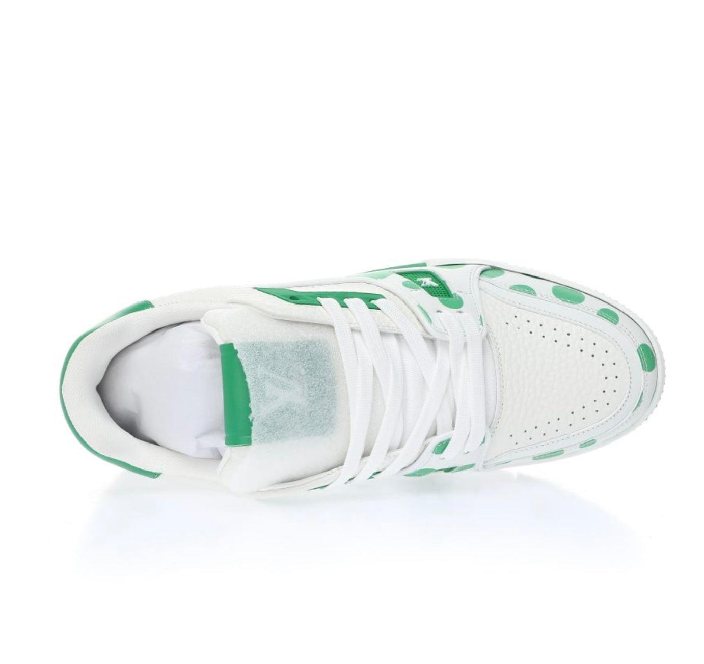 Luis Vuitton Trainers Green spots - HighFashionBoutique